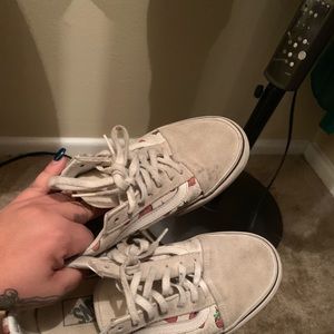 Strawberry vans